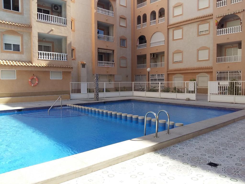 Apartamento Felix De La Fuente Torrevieja Buitenkant foto