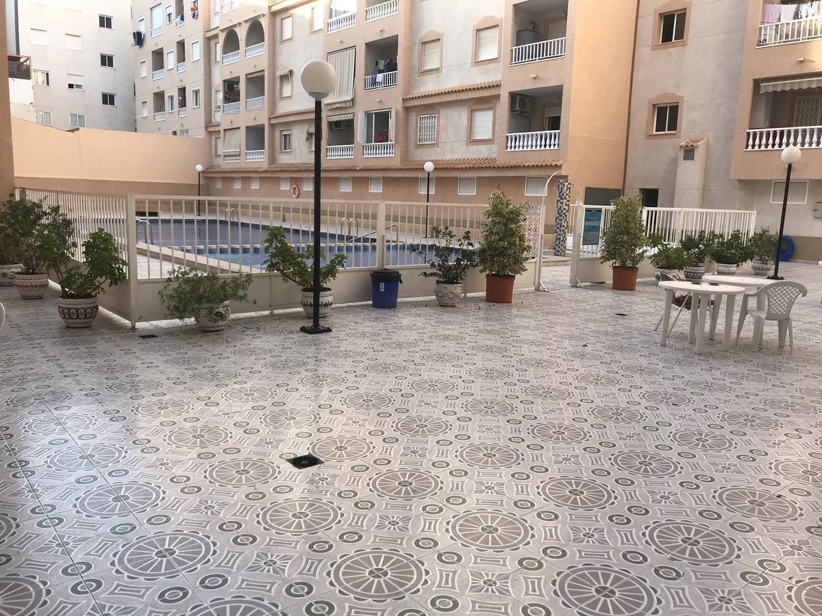 Apartamento Felix De La Fuente Torrevieja Buitenkant foto